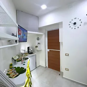 All-in Apartment