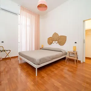 Casa Blin Dimora A Chiaia Apartment